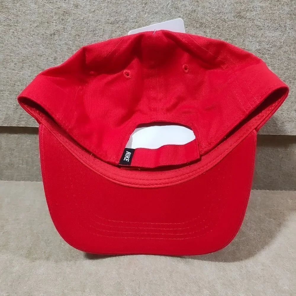 Nike Swoosh Adjustable Kids Red Strapback Cap #U - Picture 2 of 3